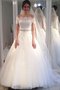 Abito da Sposa in Tulle Naturale con Manica Corte Ball Gown Spazzola Treno