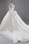 Abito da Sposa con Perline Cuore Originale Allacciato con Piega