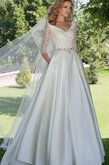 Abito da Sposa con Applique Stravagante Senza Maniche in Raso V-Scollo