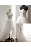 Abito da Sposa in Tulle Sotto Ginocchio Corte Davanti e Lungo Dietro Cuore in Pizzo