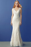 Abito da Sposa V-Scollo con Applique A Terra Coda A Strascico Corto Tubino