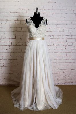 Abito da Sposa a Sala Taglia Forte con Fusciacca in Tulle Queen Anne