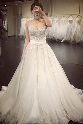 Abito da Sposa con Applique in Pizzo Radiosa Senza Maniche in Tulle