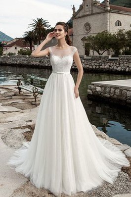 Abito da Sposa con Bottone Favola Originale Classico in Pizzo