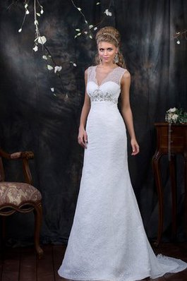 Abito da Sposa con Perline con Fusciacca Retro A Terra Naturale