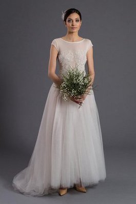 Abito da Sposa in Tulle con Manica Corte Coda A Strascico Corto Naturale A Terra