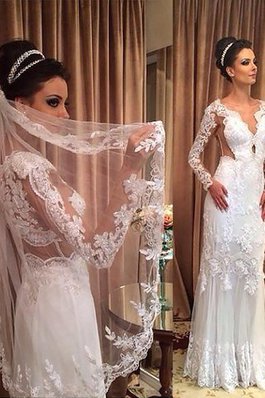 Abito da Sposa V-Scollo con Maniche Lunghe Spazzola Treno in Tulle Tubino