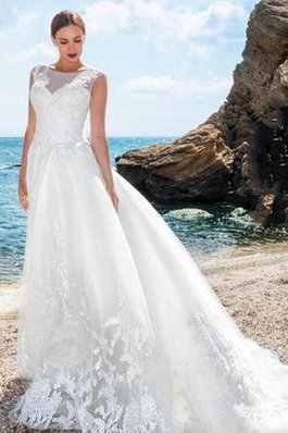 Abito da Sposa con Applique in Pizzo Cappellino a Riva A-Line