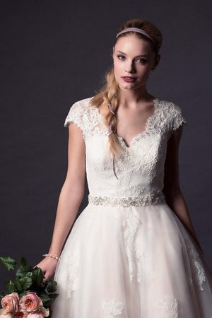 Abito da Sposa con Manica Corte Mini con Bottone tradizionale in Tulle