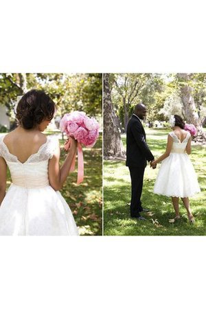 Abito da Sposa Moderno in Pizzo con Piega con Applique Classico