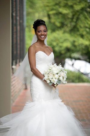 Abito da Sposa in Tulle A Terra con Increspature in Organza Schiena Nuda