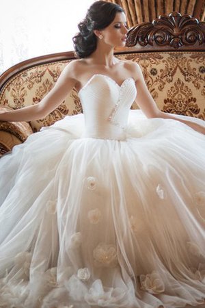 Abito da Sposa Ball Gown con Fiore A Terra in Tulle Naturale