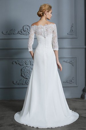 Abito da sposa semplice in chiffon moderno naturale morden all aperto