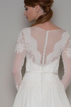 Abito da Sposa in Chiffon con Fusciacca in Pizzo con Bottone Barchetta