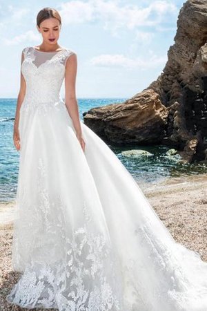 Abito da Sposa con Applique in Pizzo Cappellino a Riva A-Line