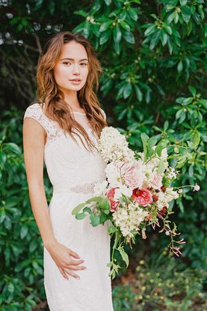 Abito da Sposa Cerniera Corto con Manica Corte in Pizzo Tubino