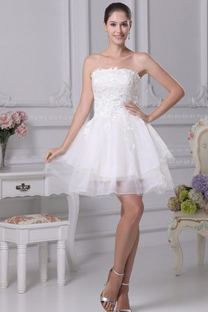 Abito dal Dolce Sedici A-Line in Tulle Senza Maniche con Applique Corto