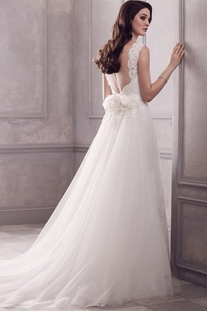 Abito da Sposa in Pizzo Coda A Strascico Corto con Fiore con Increspature Formale