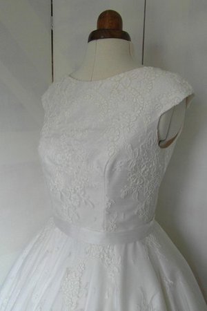 Abito da Sposa Semplice Barchetta Cappellino Medievale con Fusciacca