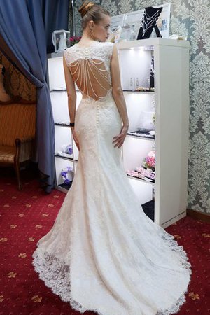 Abito da Sposa Stravagante in Pizzo Queen Anne con Perline Sirena